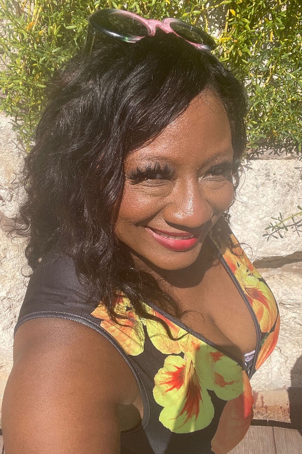 Cruise Brothers Travel Agent Rhoda Brown
